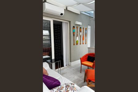 Casa de condomínio à venda com 329m², 4 quartos e 3 vagasvaranda