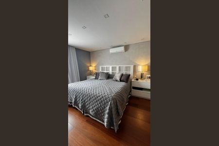 Casa de condomínio à venda com 329m², 4 quartos e 3 vagasQuarto