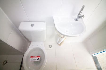 Apartamento à venda com 32m², 2 quartos e sem vaga Apartamento à venda com 32m², 2 quartos e sem vagaBanheiro