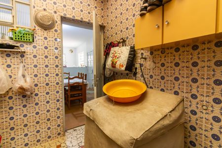 Casa à venda com 220m², 3 quartos e 4 vagasÁrea de Serviço 