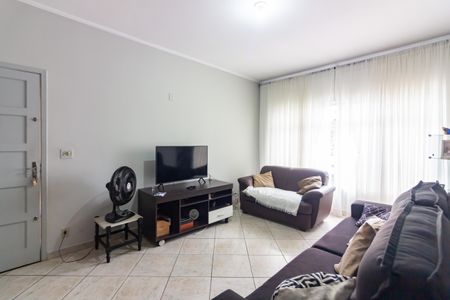 Casa à venda com 220m², 3 quartos e 4 vagasSala 