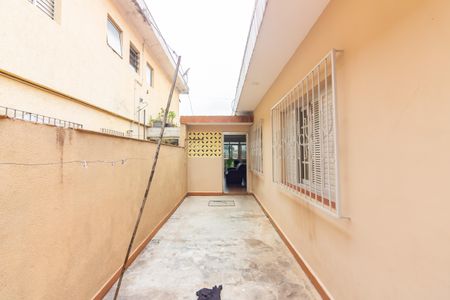 Casa à venda com 220m², 3 quartos e 4 vagasQuintal