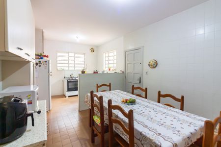 Casa à venda com 220m², 3 quartos e 4 vagasCozinha 