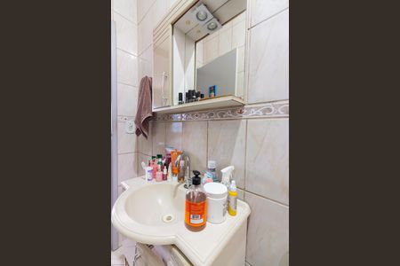 Banheiro de casa à venda com 3 quartos, 220m² em Pestana, Osasco