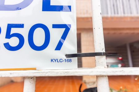 Casa à venda com 220m², 3 quartos e 4 vagasCode