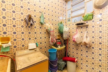 Casa à venda com 220m², 3 quartos e 4 vagasÁrea de Serviço 