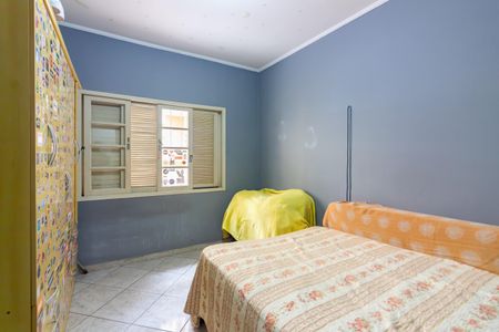 Casa à venda com 220m², 3 quartos e 4 vagasQuarto 2