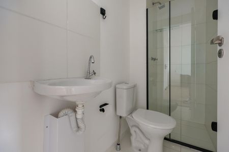 Apartamento para alugar com 31m², 2 quartos e sem vaga Apartamento para alugar com 31m², 2 quartos e sem vagaBanheiro
