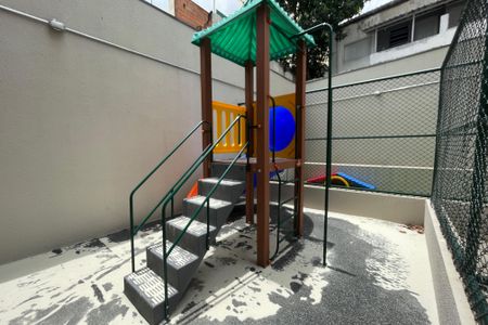 Apartamento à venda com 42m², 2 quartos e 1 vaga Apartamento à venda com 42m², 2 quartos e 1 vagaPlayground