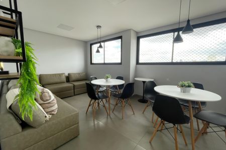 Apartamento à venda com 42m², 2 quartos e 1 vaga Apartamento à venda com 42m², 2 quartos e 1 vagaÁrea gourmet