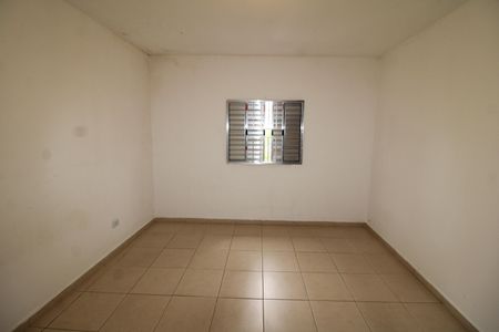 Quarto 2 de casa para alugar com 2 quartos, 76m² em Chora Menino, São Paulo
