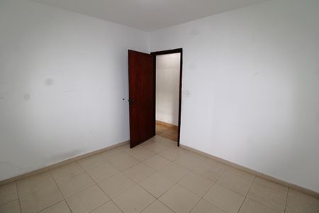 Casa para alugar com 76m², 2 quartos e 1 vagaQuarto 1