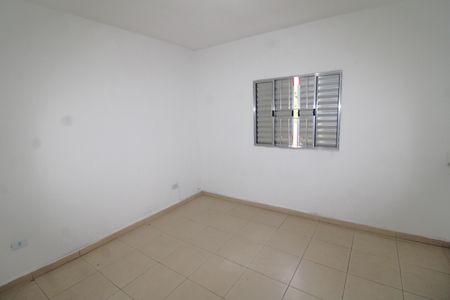 Quarto 1 de casa para alugar com 2 quartos, 76m² em Chora Menino, São Paulo