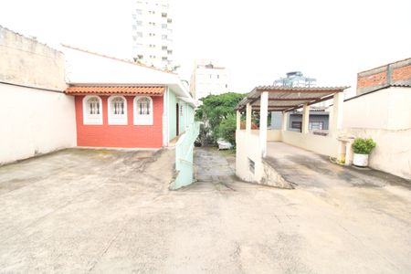 Casa para alugar com 76m², 2 quartos e 1 vagaQuintal