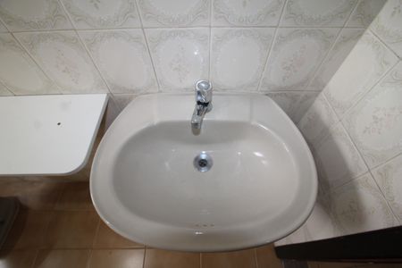 Casa para alugar com 76m², 2 quartos e 1 vagaBanheiro