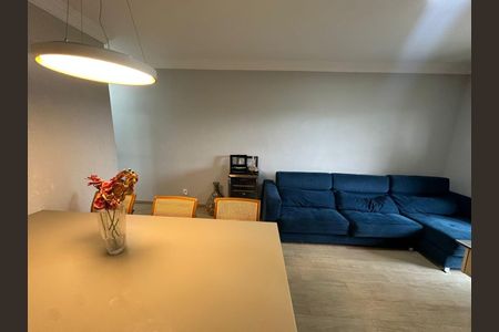 Apartamento à venda com 2 quartos, 79m² em Jardim Tupanci, Barueri