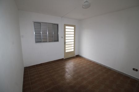 Quarto 1 de casa para alugar com 1 quarto, 81m² em Chora Menino, São Paulo