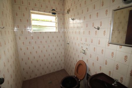 Casa para alugar com 81m², 1 quarto e 2 vagasBanheiro