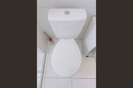 Banheiro de apartamento para alugar com 2 quartos, 44m² em Jardim Topazio, São José dos Campos