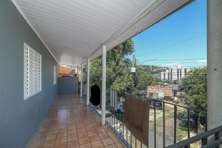 Casa à venda com 176m², 3 quartos e 1 vagaVaranda