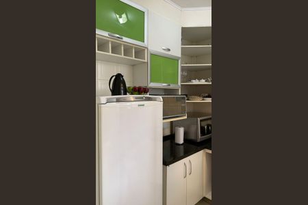 Cozinha de apartamento para alugar com 2 quartos, 60m² em Consolação, São Paulo