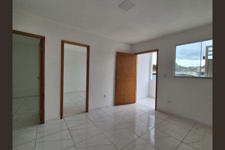 Casa para alugar com 2 quartos, 70m² em Guaratiba, Rio de Janeiro