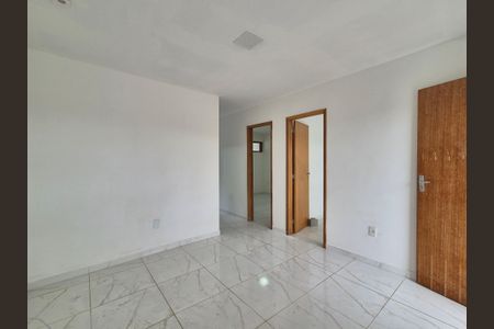 Casa para alugar com 2 quartos, 70m² em Guaratiba, Rio de Janeiro