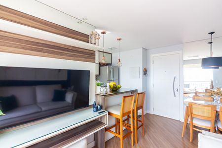 Sala  de apartamento à venda com 2 quartos, 48m² em Bussocaba, Osasco