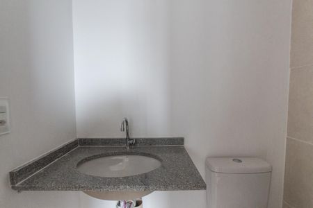 Apartamento para alugar com 36m², 2 quartos e sem vagaBanheiro