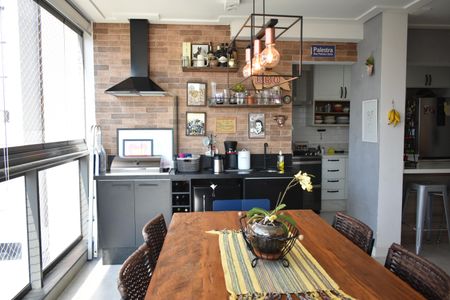 Apartamento à venda com 120m², 2 quartos e 2 vagasSala