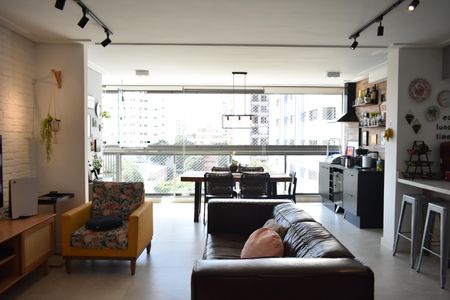 Apartamento à venda com 120m², 2 quartos e 2 vagasSala