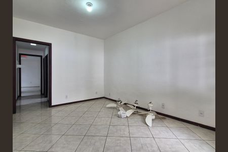 Sala de casa para alugar com 3 quartos, 100m² em Ilha de Guaratiba, Rio de Janeiro
