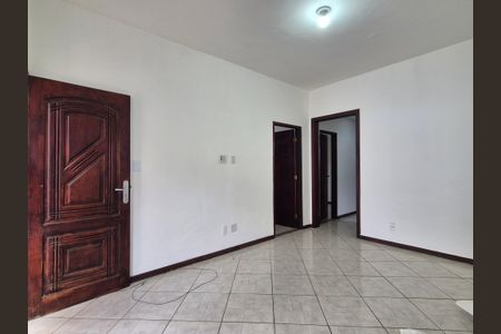 Casa para alugar com 100m², 3 quartos e 1 vaga Casa para alugar com 100m², 3 quartos e 1 vagaSala