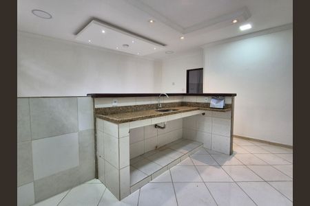 Casa para alugar com 100m², 3 quartos e 1 vaga Casa para alugar com 100m², 3 quartos e 1 vagaCozinha e copa