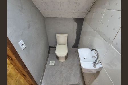 Casa para alugar com 100m², 3 quartos e 1 vaga Casa para alugar com 100m², 3 quartos e 1 vagaBanheiro