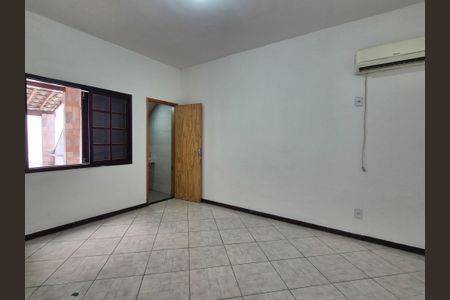 Casa para alugar com 100m², 3 quartos e 1 vaga Casa para alugar com 100m², 3 quartos e 1 vagaSuíte