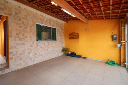 Casa à venda com 125m², 2 quartos e 2 vagas Casa à venda com 125m², 2 quartos e 2 vagasGaragem