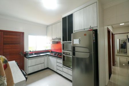 Casa à venda com 125m², 2 quartos e 2 vagas Casa à venda com 125m², 2 quartos e 2 vagasCozinha
