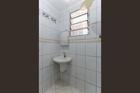 Casa para alugar com 80m², 2 quartos e 1 vaga Casa para alugar com 80m², 2 quartos e 1 vagaBanheiro