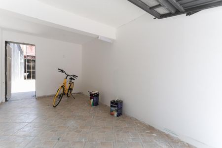 Casa para alugar com 80m², 2 quartos e 1 vaga Casa para alugar com 80m², 2 quartos e 1 vagaGaragem