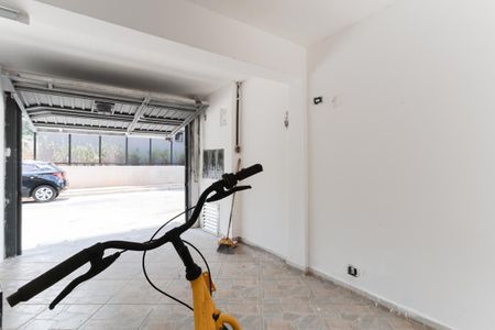 Casa para alugar com 80m², 2 quartos e 1 vaga Casa para alugar com 80m², 2 quartos e 1 vagaGaragem