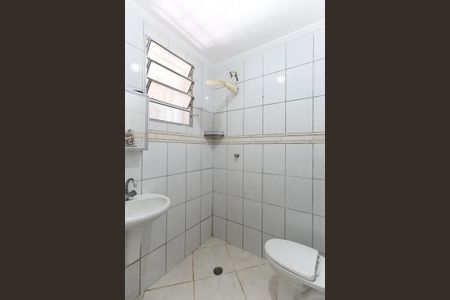 Casa para alugar com 80m², 2 quartos e 1 vaga Casa para alugar com 80m², 2 quartos e 1 vagaBanheiro