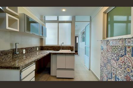 Apartamento à venda com 153m², 2 quartos e 1 vagaÁrea de Serviço