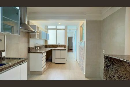 Apartamento à venda com 153m², 2 quartos e 1 vagaCozinha