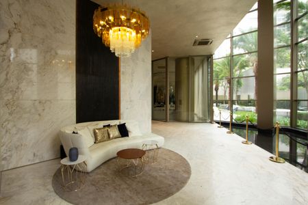 Apartamento à venda com 292m², 3 quartos e 4 vagas Apartamento à venda com 292m², 3 quartos e 4 vagasHall social