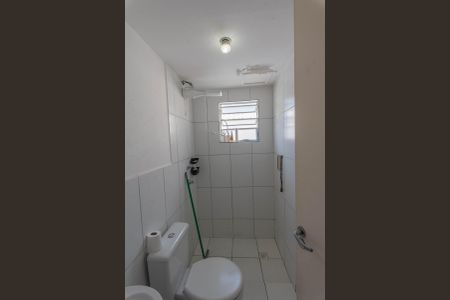 Apartamento à venda com 43m², 2 quartos e 1 vaga Apartamento à venda com 43m², 2 quartos e 1 vagaBanheiro