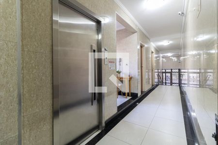 Apartamento à venda com 100m², 2 quartos e sem vaga Apartamento à venda com 100m², 2 quartos e sem vagaHall de Entrada