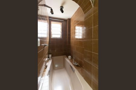 Apartamento à venda com 100m², 2 quartos e sem vaga Apartamento à venda com 100m², 2 quartos e sem vagaBanheiro