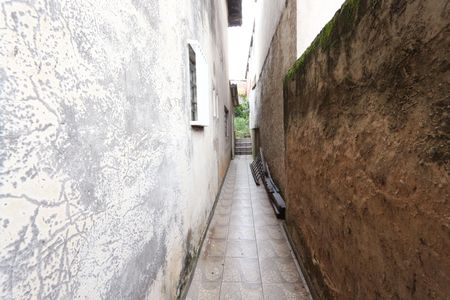 Casa à venda com 150m², 3 quartos e 2 vagasCorredor Lateral