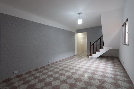 Sala de casa para alugar com 3 quartos, 150m² em Fazenda da Juta, São Paulo